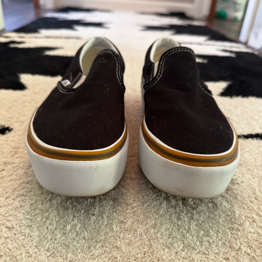 Vans stacked Black and White Sneakers with Brown Accents - Picture 5 of 13